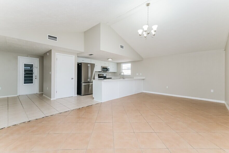 Building Photo - 7043 Fireside Dr
