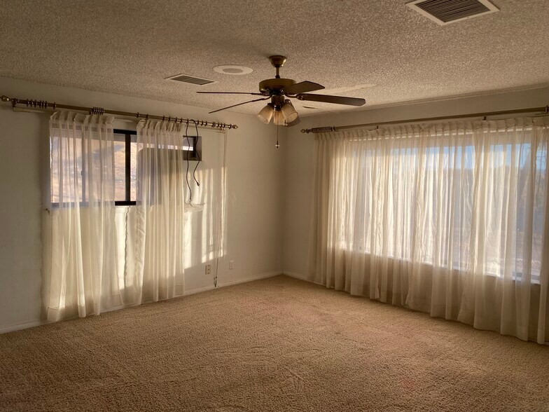 Building Photo - 22065 Ocotillo Way