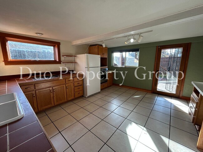 Building Photo - Bethel Danebo Home with Huge Yard and Storage