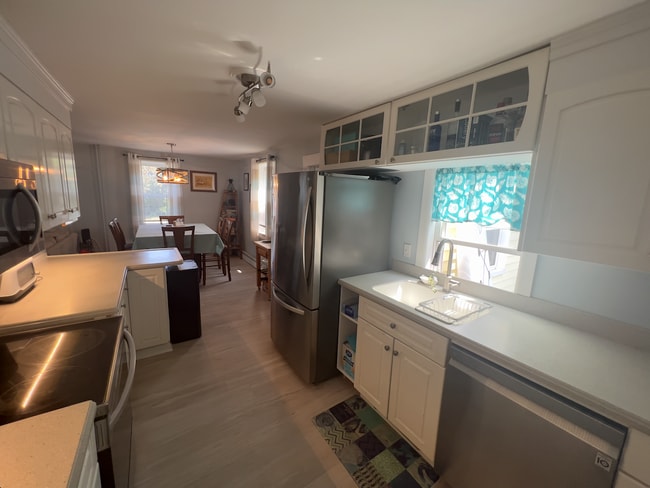 Building Photo - 26 Poplar St