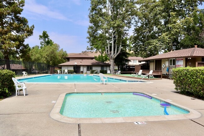 Building Photo - Comfortable 2-Bedroom Condo for Rent! Mission San Jose Neighborhood