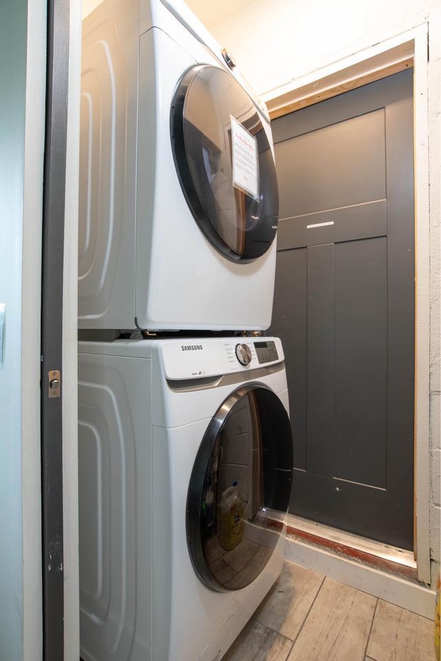 Building Photo - 4112 Dublin St