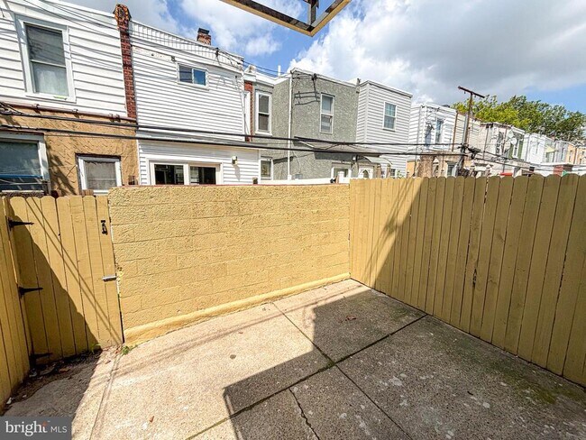 Building Photo - 3631 Reed St