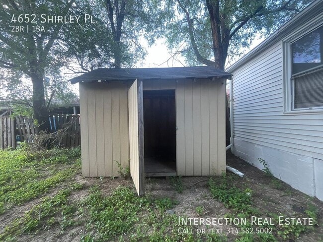 Building Photo - 4652 Shirley Pl