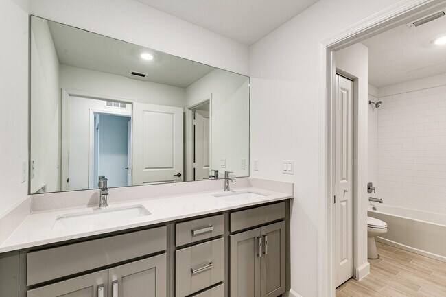 Building Photo - 3170 Streng Ln