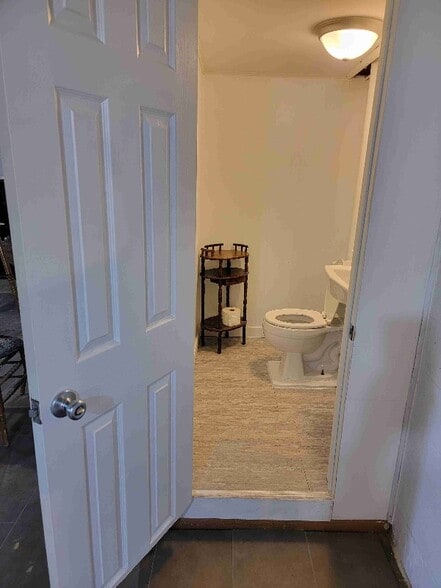 Building Photo - 1502 N Beaver St