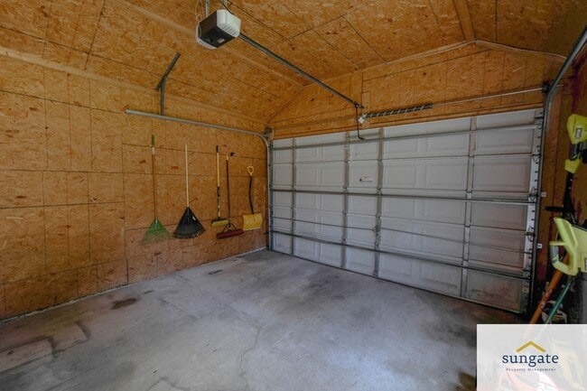 Building Photo - 3510 Hamilton Ave