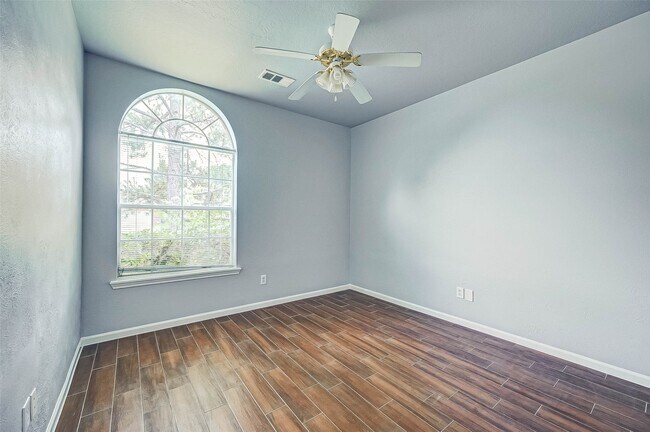 Building Photo - 3306 Stratford Pointe Dr