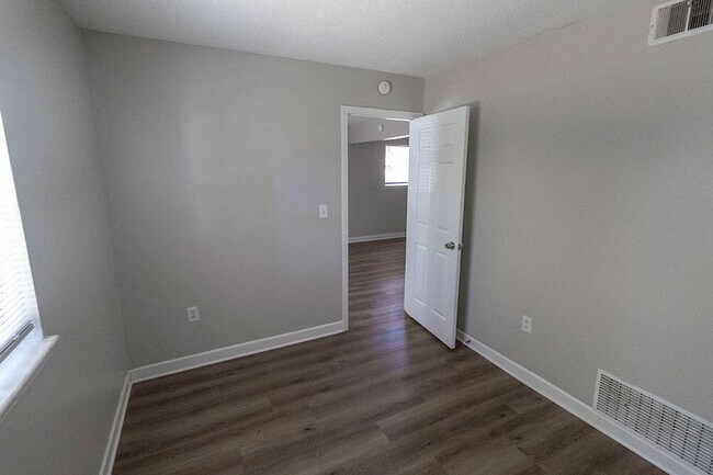 Building Photo - 1612 Richardson St