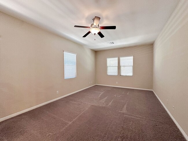 Building Photo - 71 Newton Ridge Way