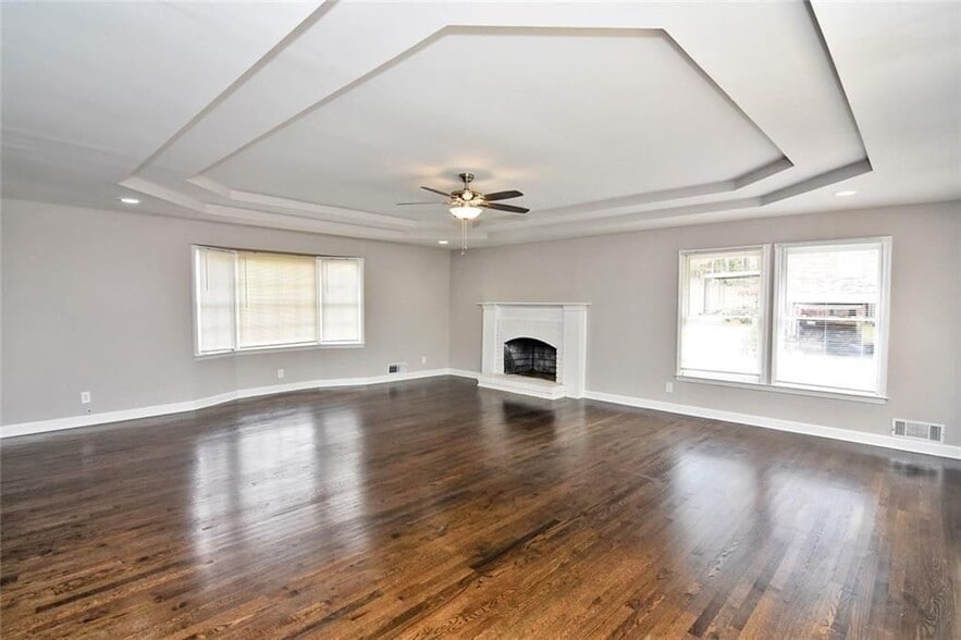 Building Photo - 86 Regency Way SE