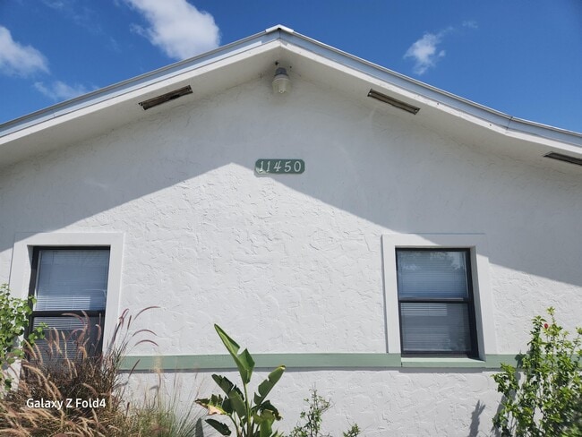 Building Photo - 11450 Char Ann Dr