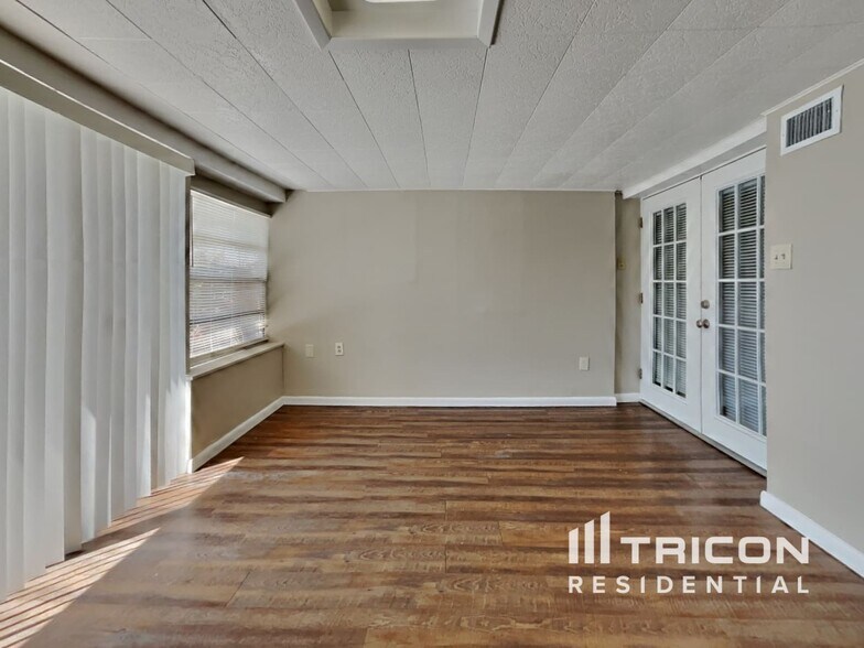 Building Photo - 11404 Larkwood Way