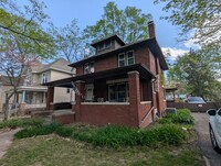 Building Photo - 505 W Green St