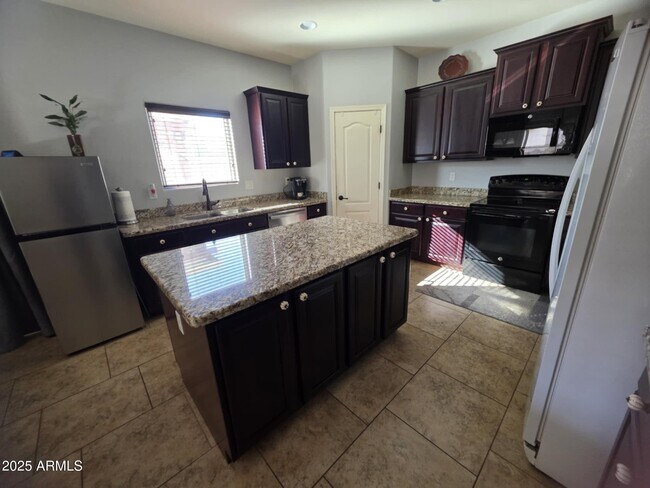 Building Photo - 17859 W Westpark Blvd