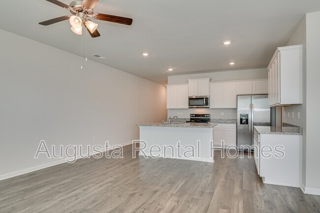 Building Photo - 5419 Thrasher Ln