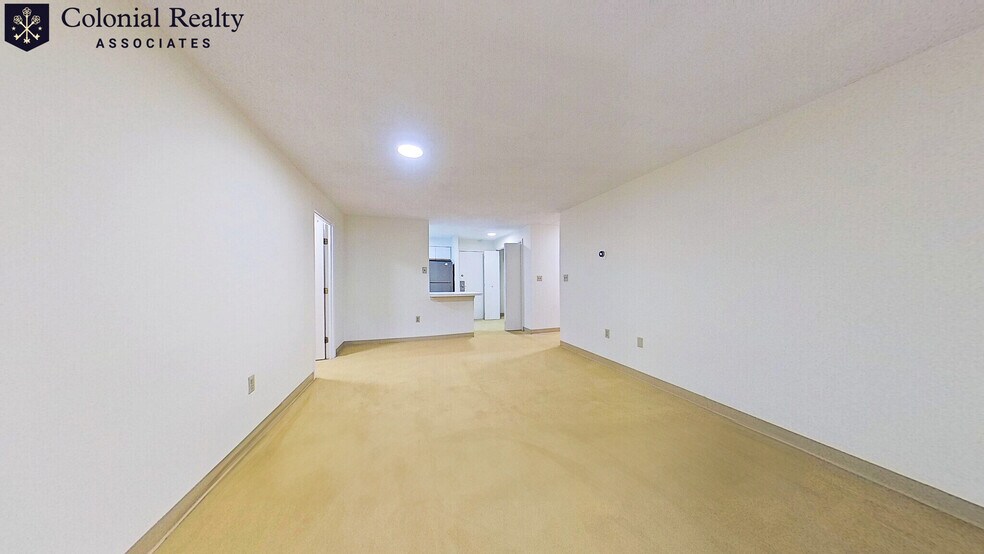 Building Photo - 25 Webster Ave
