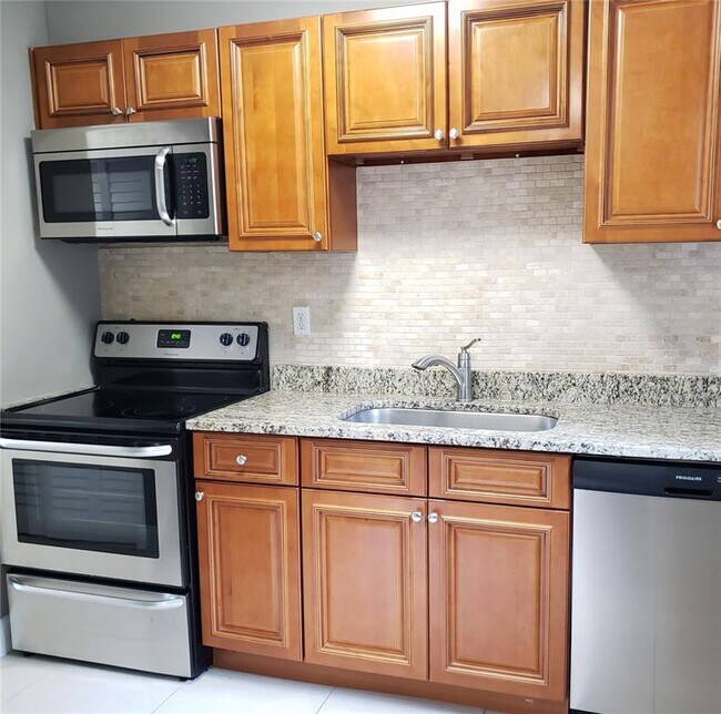 Building Photo - 4427 Dylan Loop