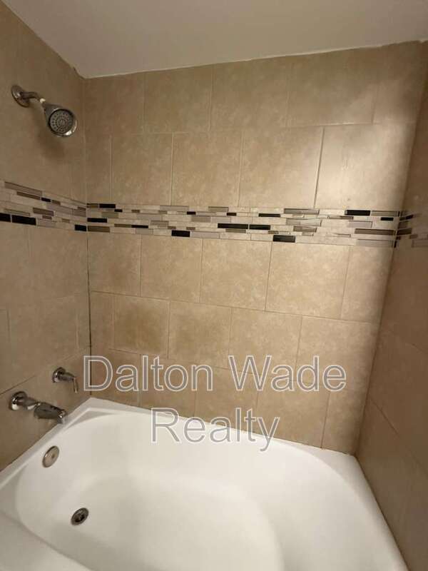 Building Photo - 2045 Sunset Grove Ln