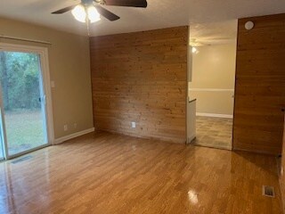 Building Photo - 629 Forest Lake Dr N