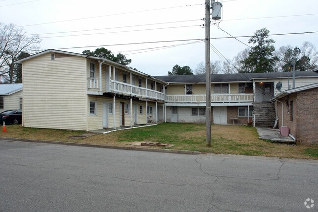 Building Photo - 202-206 S Raleigh St