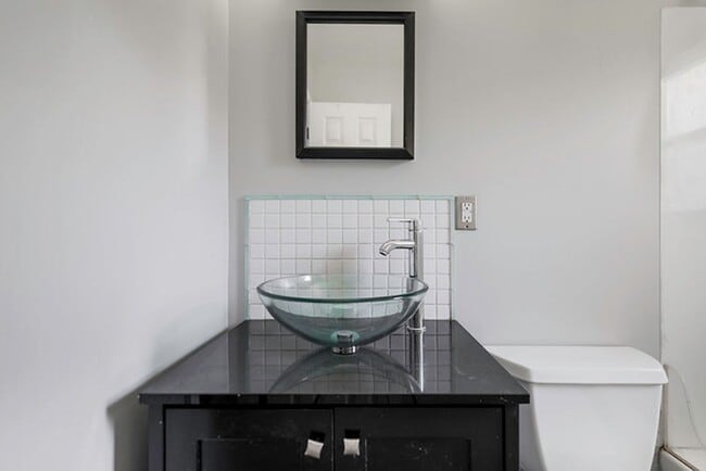 Building Photo - Beautiful Home Near Pony Pasture!