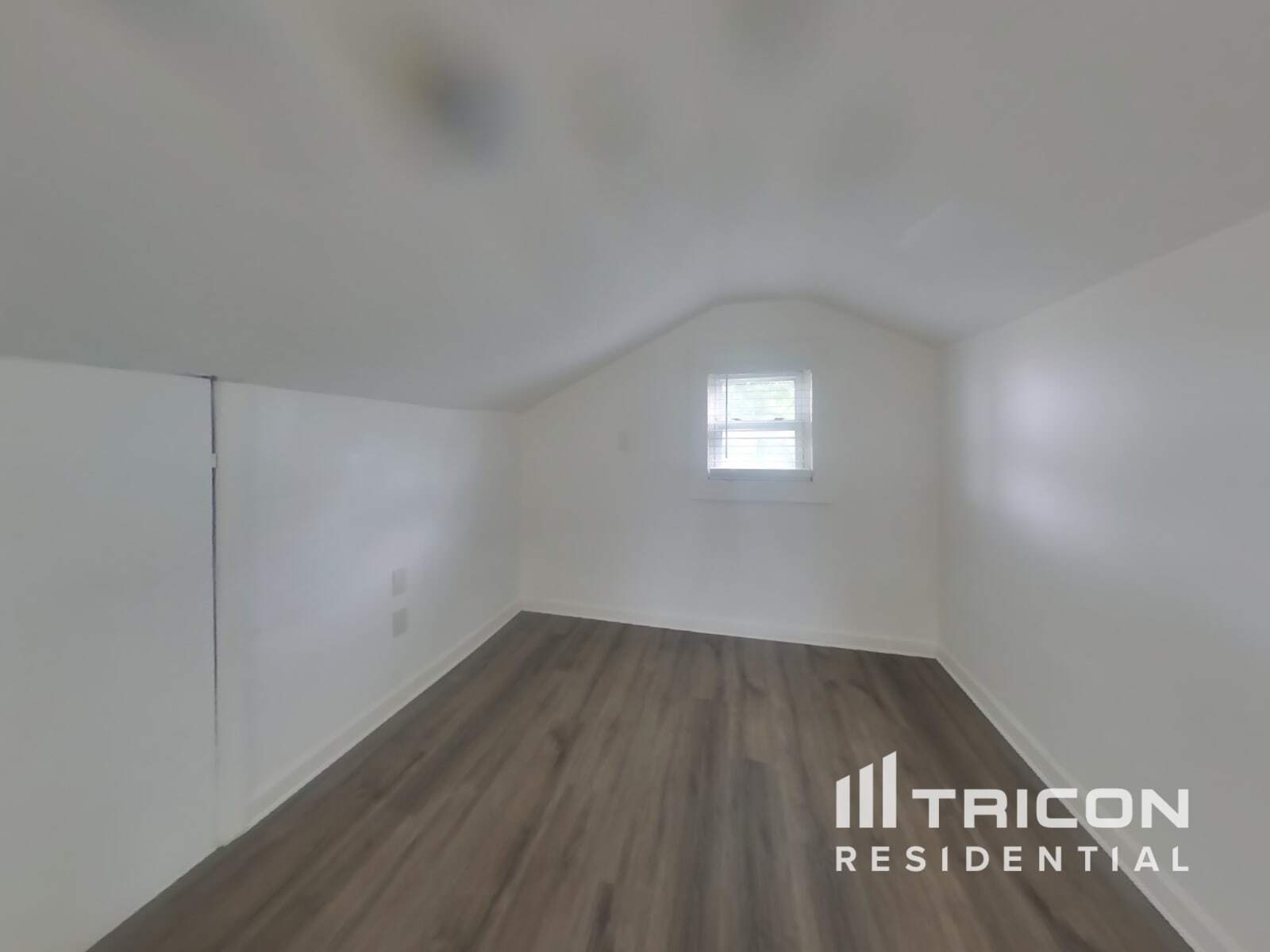 Building Photo - 3300 Maygreen Ave