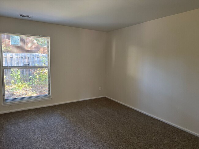 Building Photo - SAINT ANDREWS PLACE