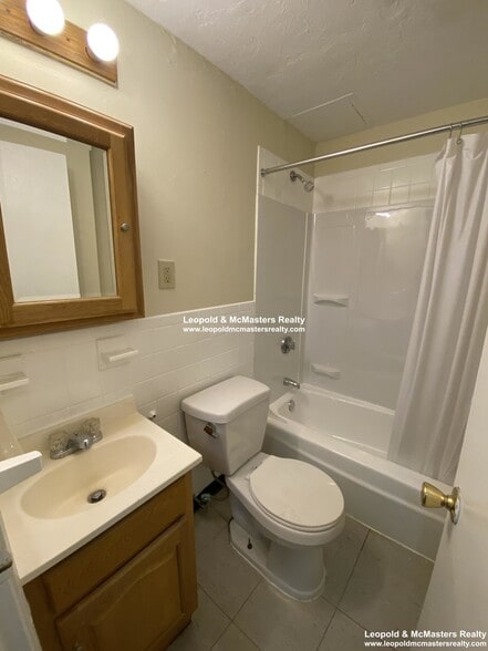 Building Photo - 1132 Commonwealth Ave