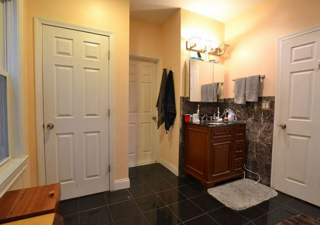 Primary Photo - 4 Bedroom