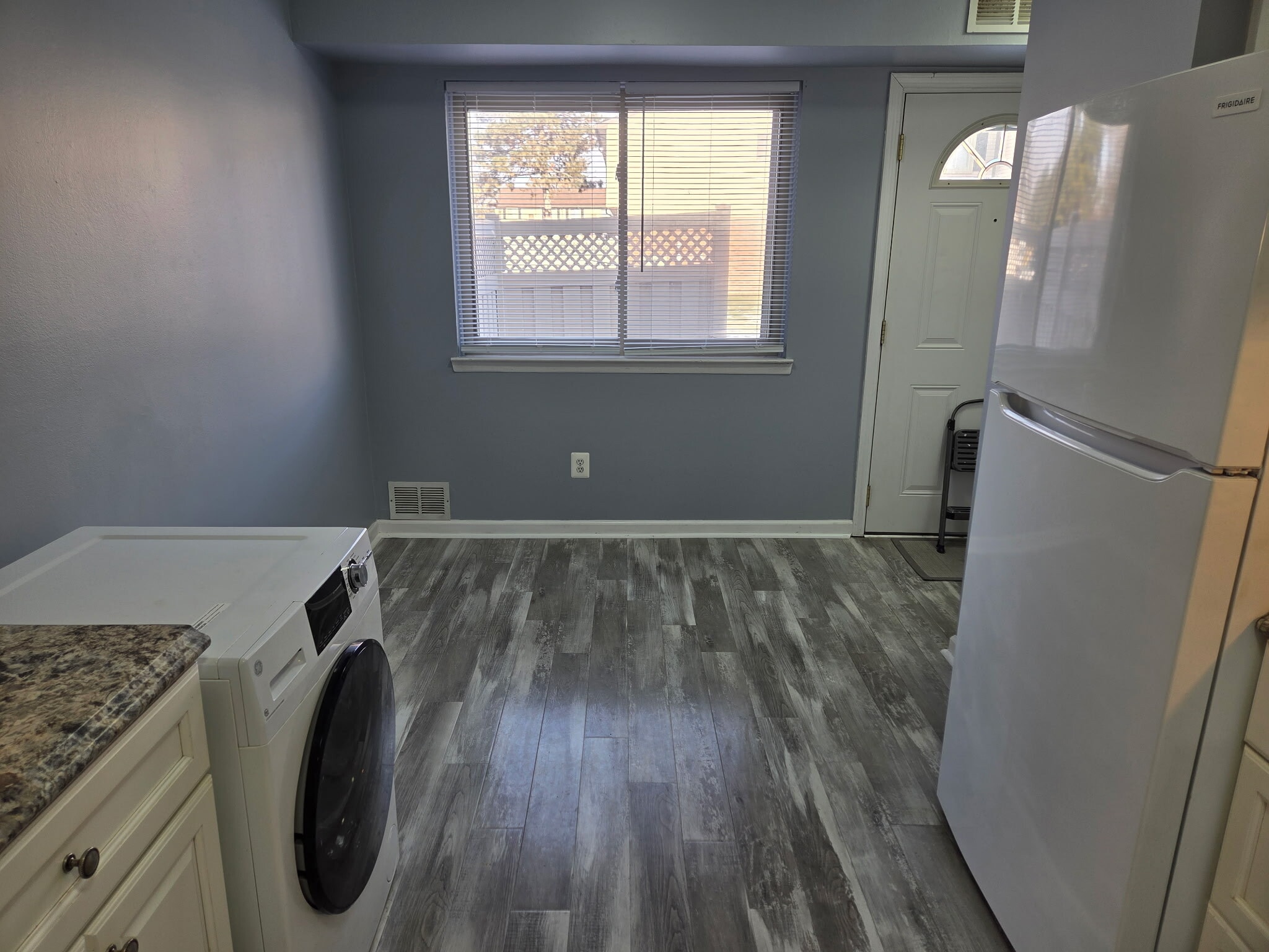 Dining Room - 24943 Mayfair St