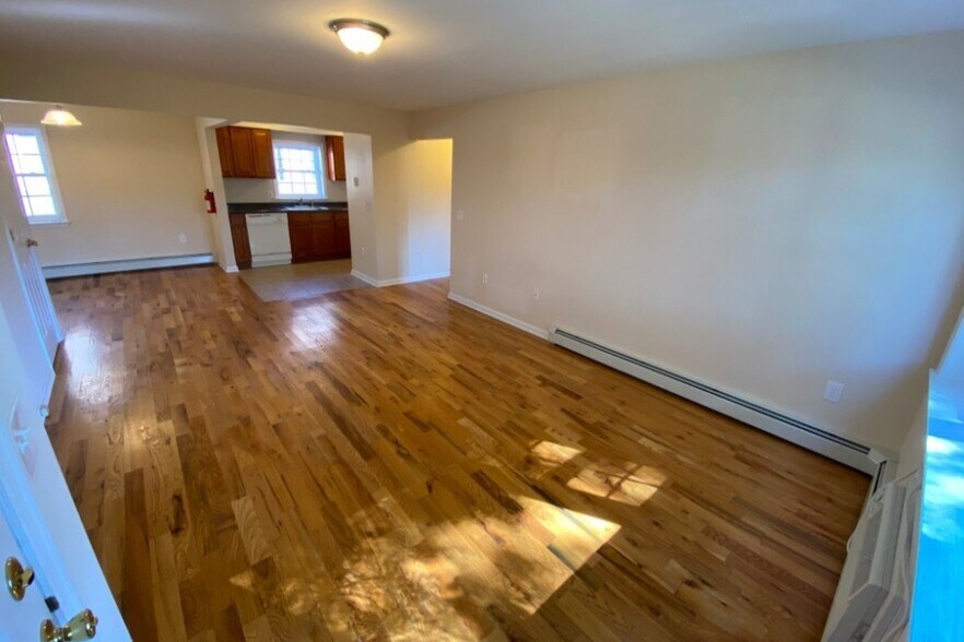 Living Room - 46 Wedgewood Dr