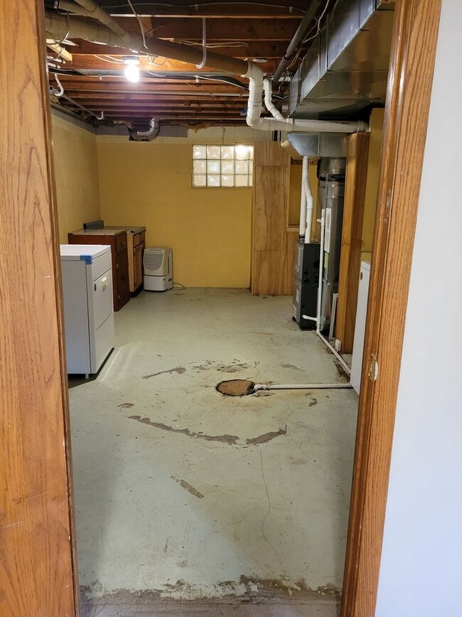 Building Photo - Single Family Home