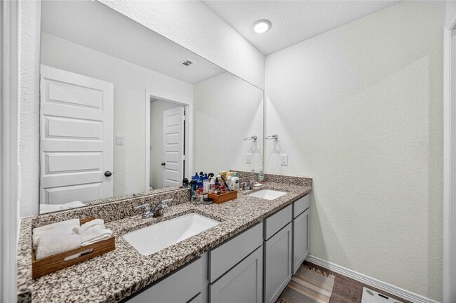 Building Photo - 22338 Auburn Cabin Ln
