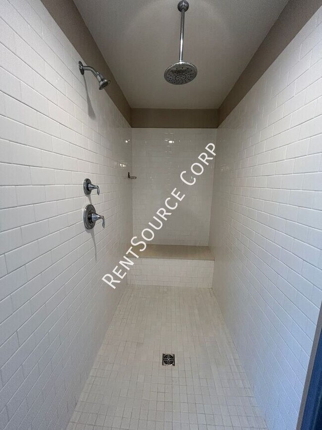 Building Photo - 41704 Wayladn Ct