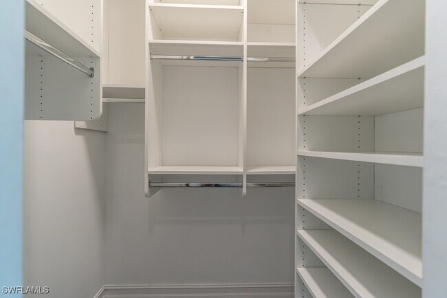 Building Photo - 16374 Barclay Ct