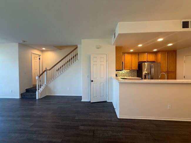 Building Photo - Beautiful Otay Ranch Home with Spacious Floor Plan and Private Backyard