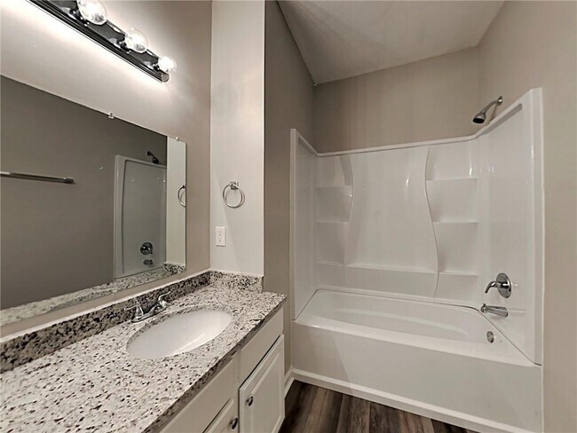 Building Photo - 1621 Heyford Cir NW