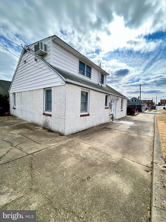 Building Photo - 1007 Ripley St