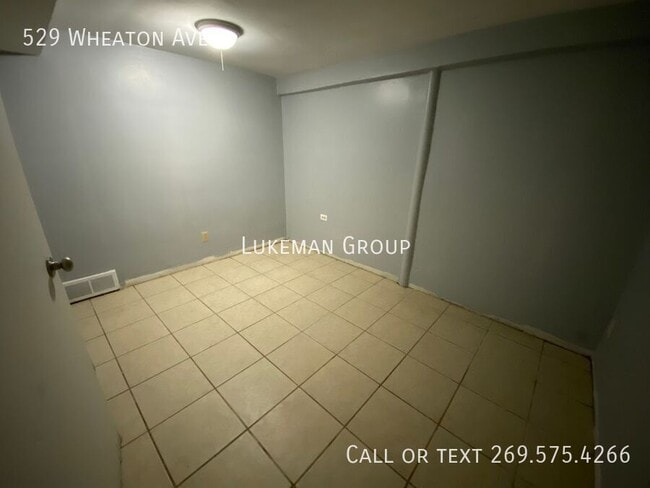 Building Photo - 529 Wheaton Ave