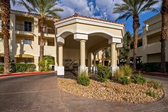 Building Photo - 5625 W Tropicana Ave