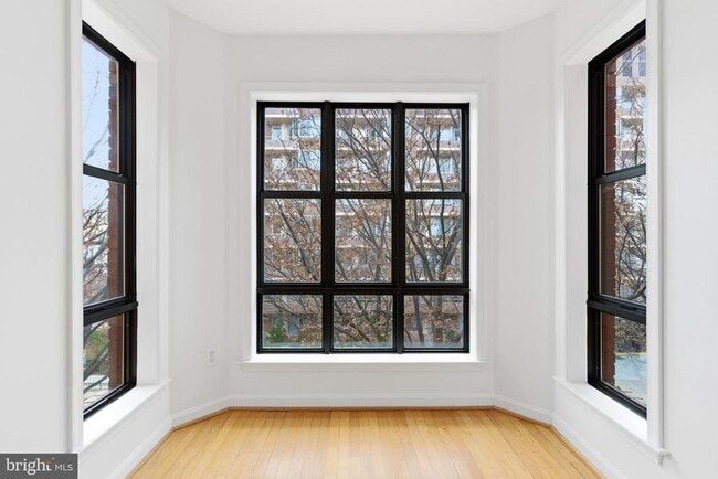 Building Photo - 1203 N St NW