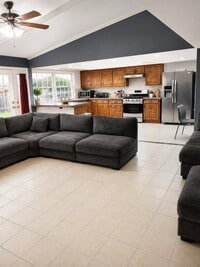 Building Photo - 10410 Black Walnut Dr