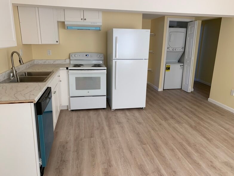 Building Photo - 12202 Timlico Ct