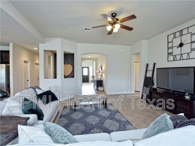 Building Photo - 2413 Grand Lake Pkwy