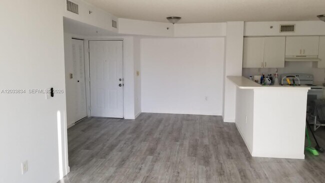 Building Photo - 7856 Sonoma Springs Cir