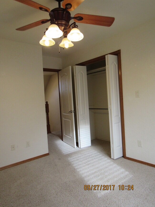 Building Photo - TWO STORY HOME LOCATED IN THE SILVER CREEK...