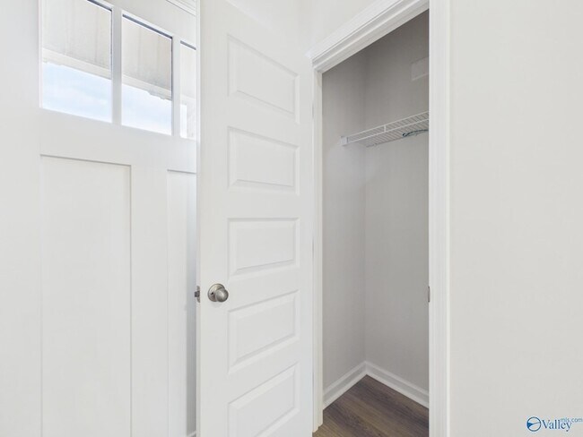 Building Photo - 112 Betty Williams Dr