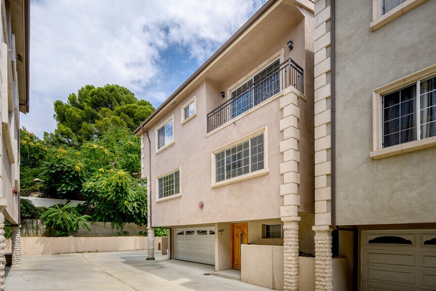 Building Photo - 6827 Valmont St