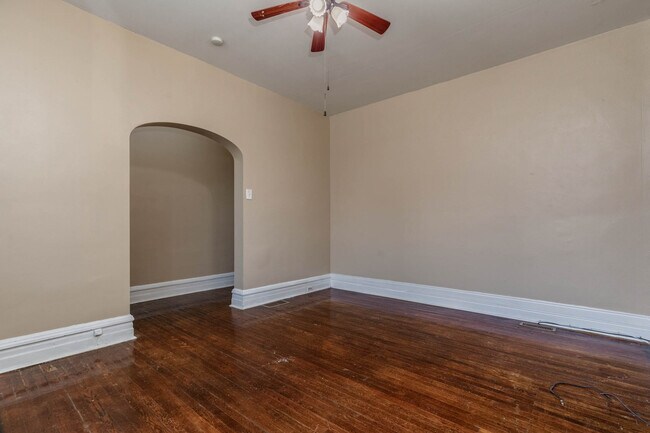 Building Photo - 5875 Washington Blvd